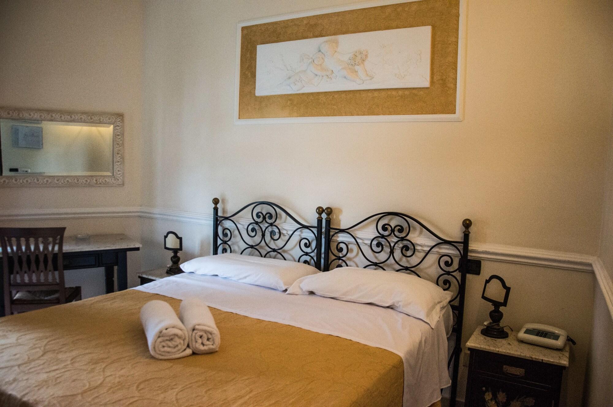 Hotel & Apartments Villa Linda Giardini Naxos Exterior foto