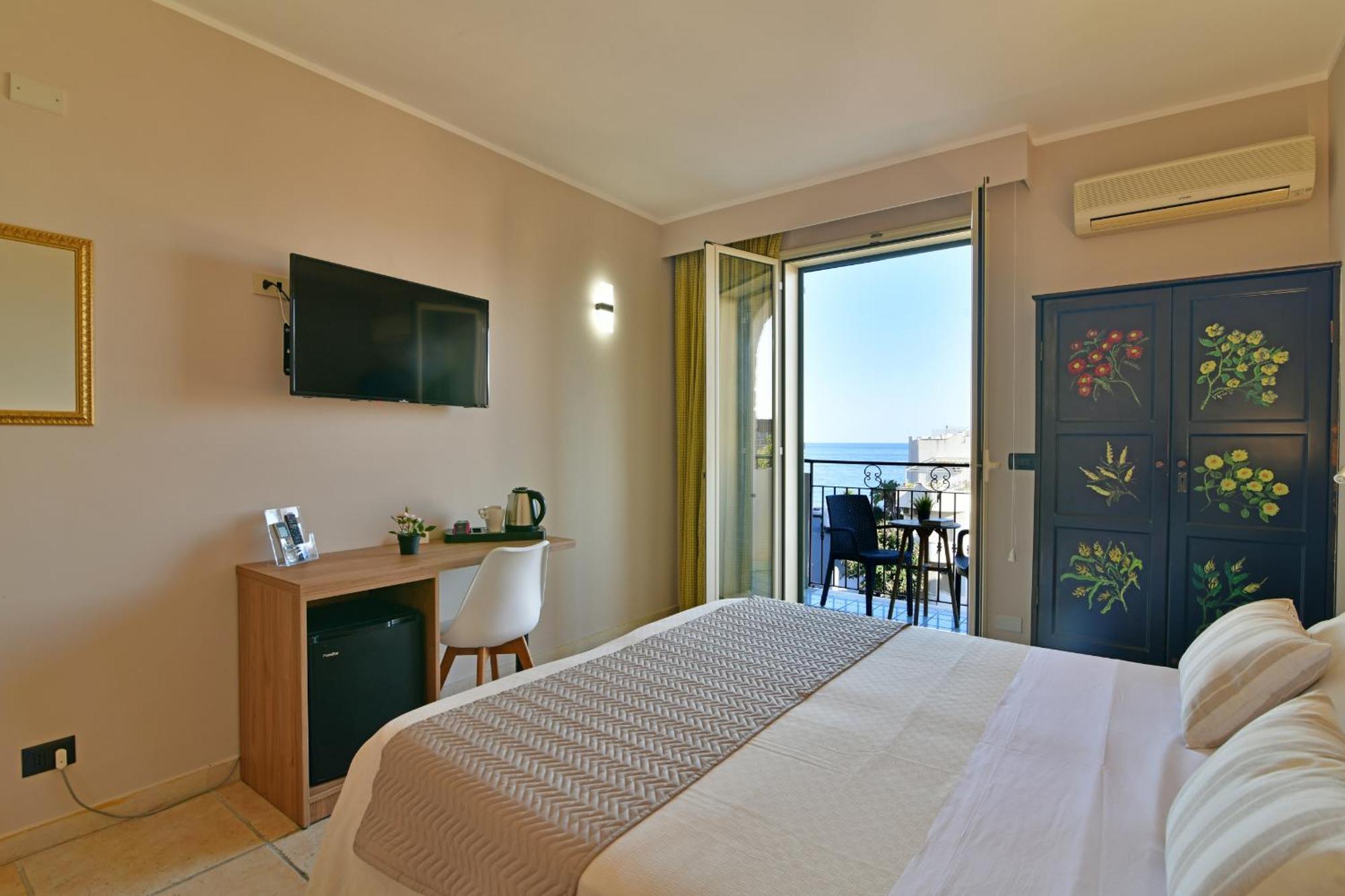 Hotel & Apartments Villa Linda Giardini Naxos Exterior foto