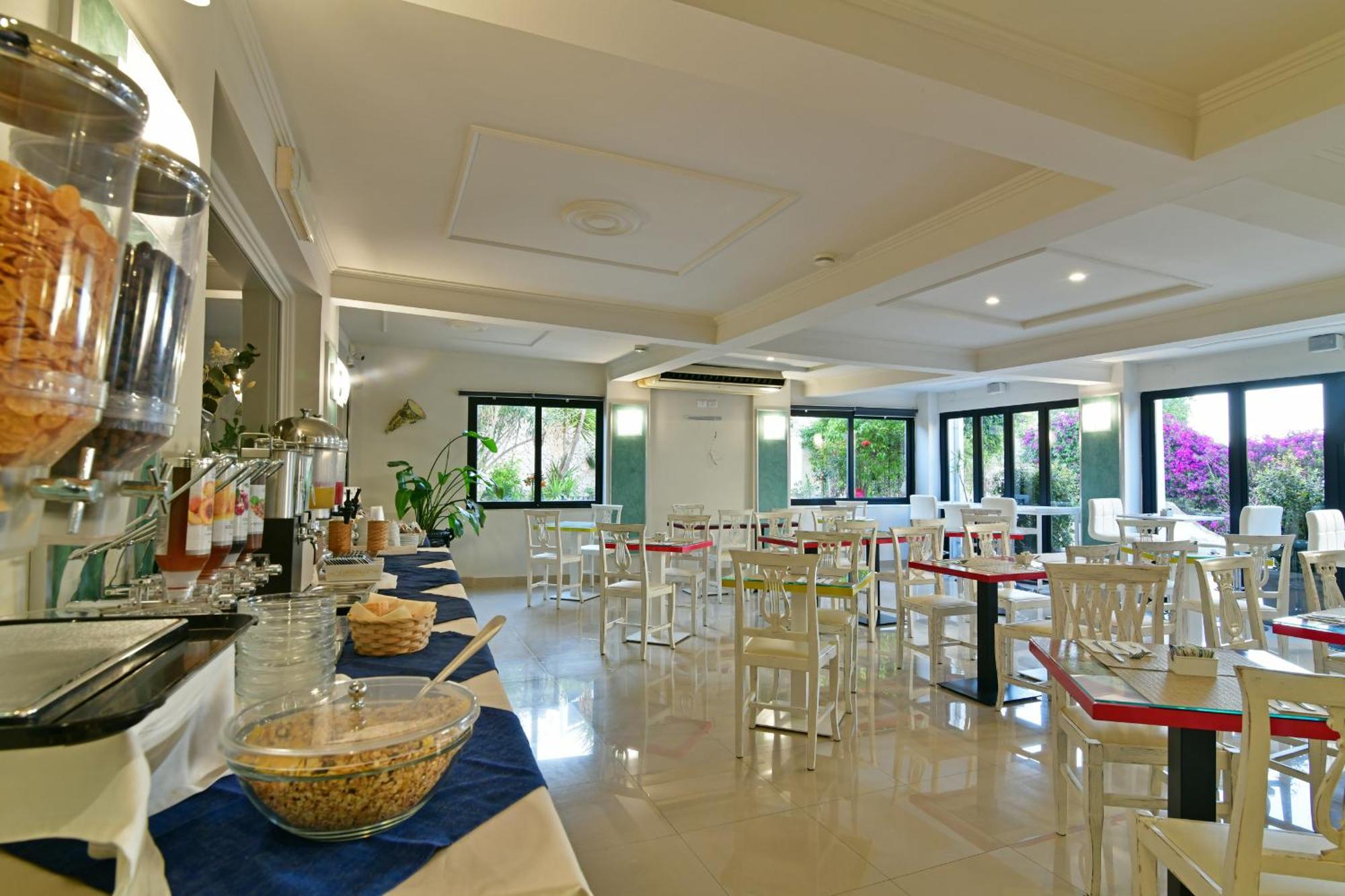 Hotel & Apartments Villa Linda Giardini Naxos Exterior foto