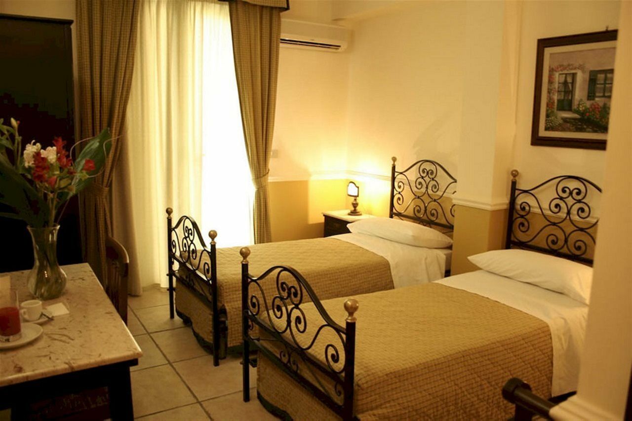 Hotel & Apartments Villa Linda Giardini Naxos Cameră foto